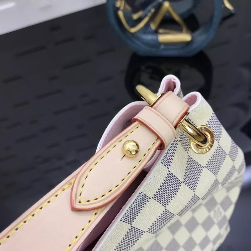 LV Bags 19B570284 0114