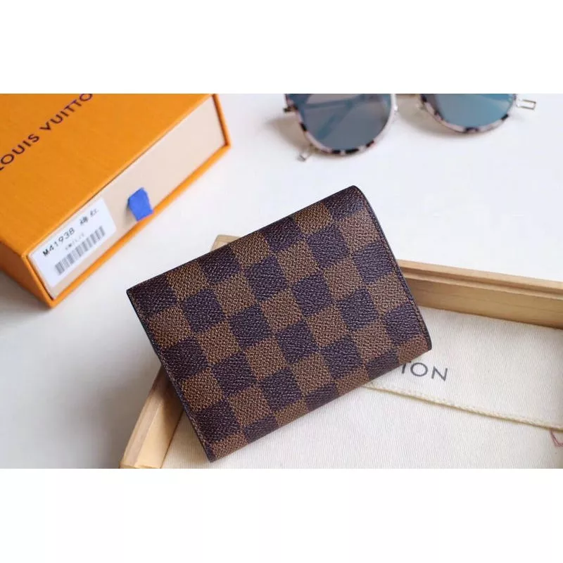 LV Bags 19T1L0482 0114