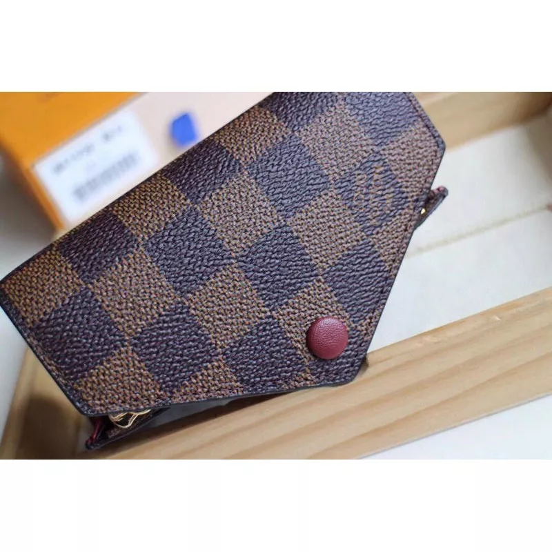 LV Bags 19T1L0482 0114