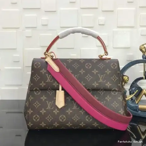 LV 19T1L0218 Bags 0210