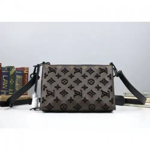 LV Bags 20B570046 0201