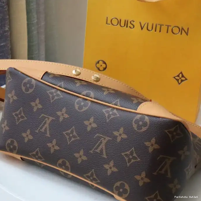 2106DJ0088 Bags LV 0218