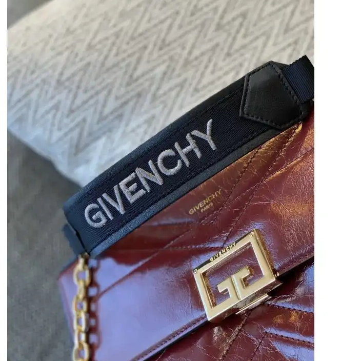 2012SH0140 Bags Givenchy 0222