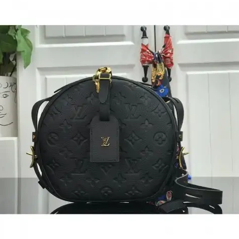 Bags LV 205FY0118 0219