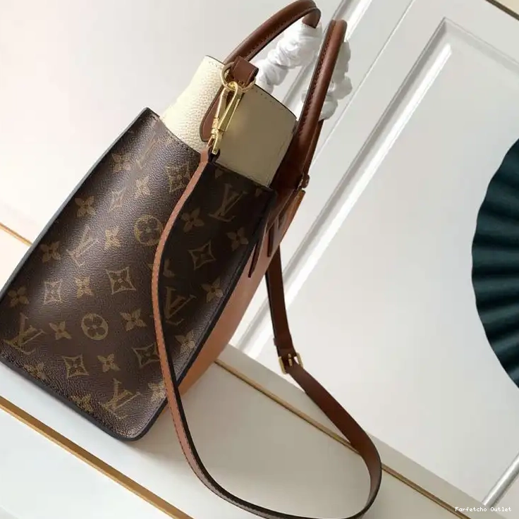 LV 2109YA0209 Bag 0220