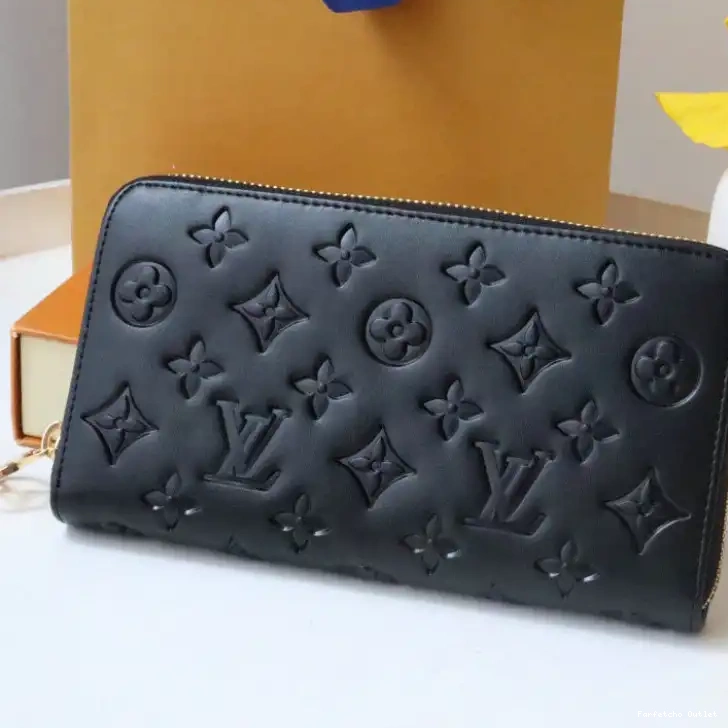 LV Bag 2208DJ0050 0223