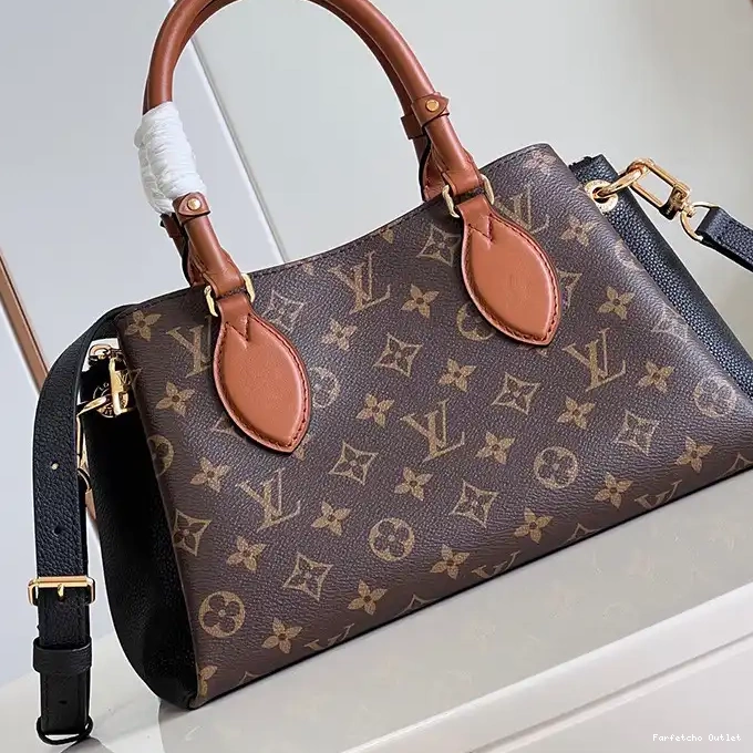 LV 2306YA0017 Bag 0211