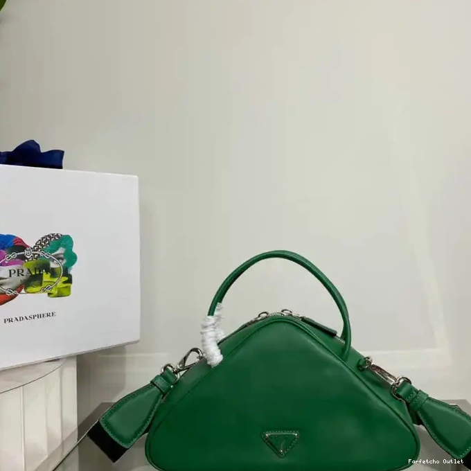 2205DJ0055 Prada Bag 0211