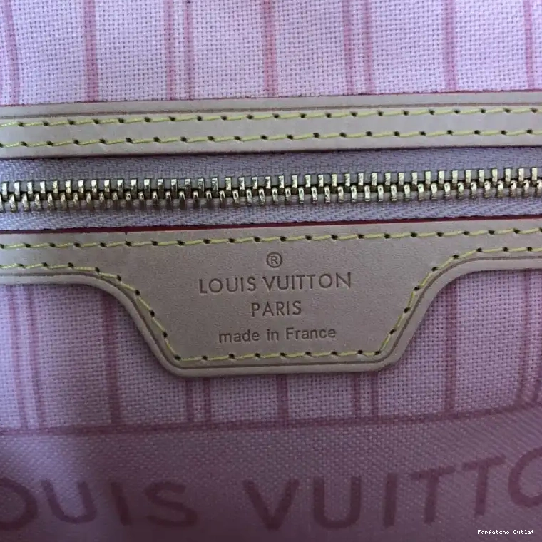 LV 19B570268 Bags 0219