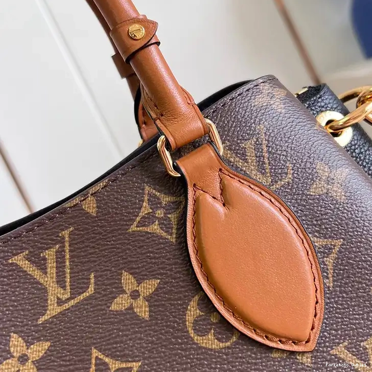 LV 2306YA0017 Bag 0211