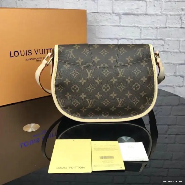 LV Bags 19T1L0134 0210