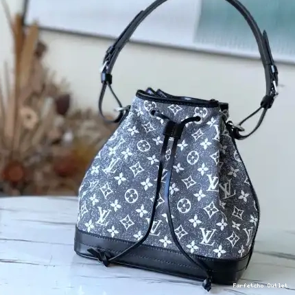 Bag LV 2301YZ0051 0210