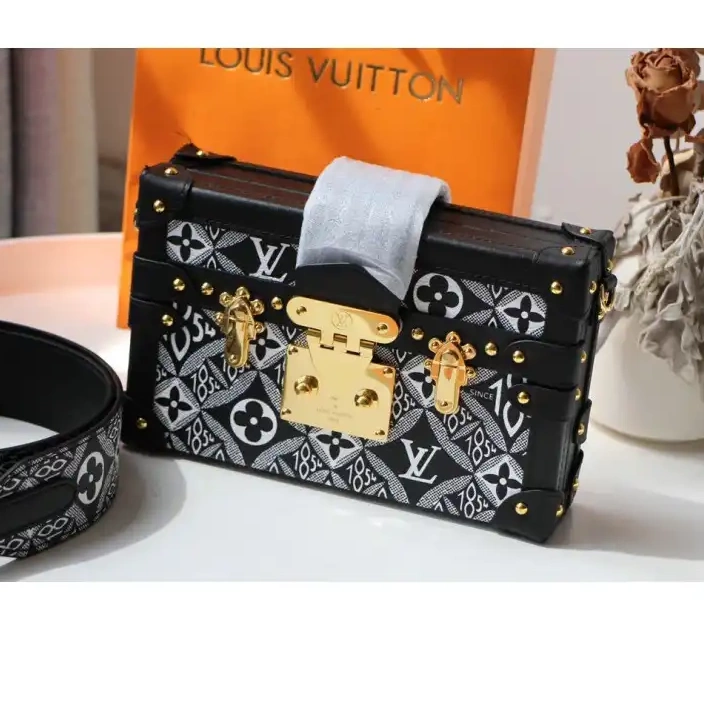 LV Bags 2102SH0018 0210