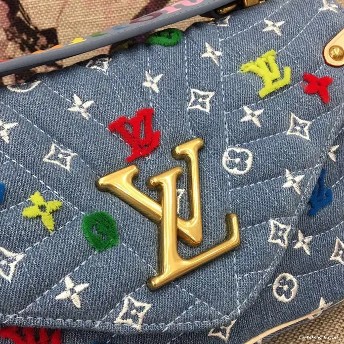 Bags LV 19T1L0706 0210