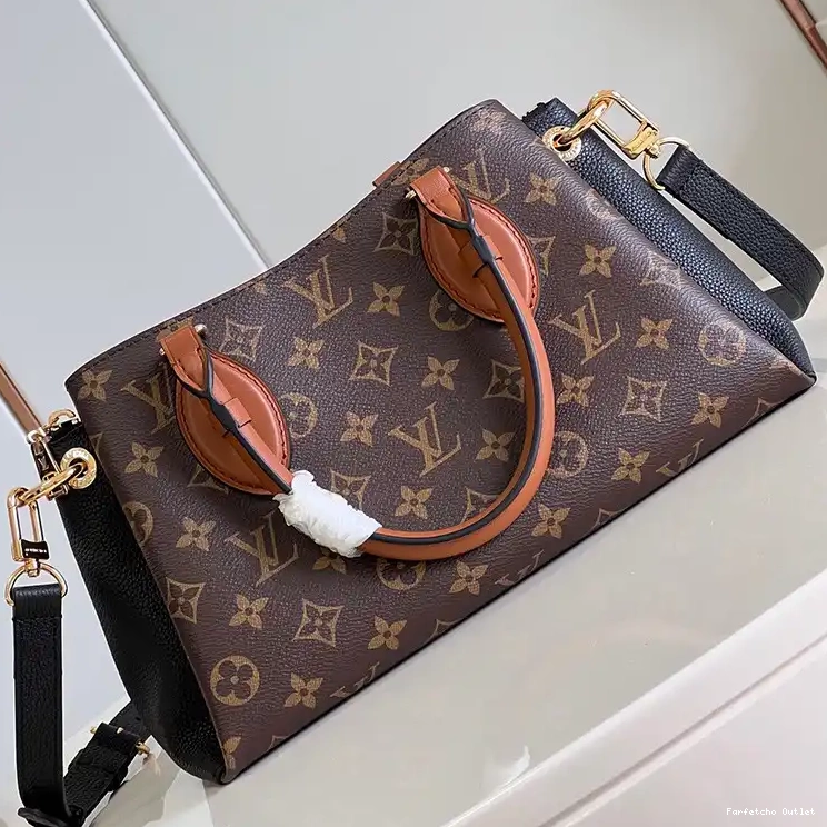 LV 2306YA0017 Bag 0211